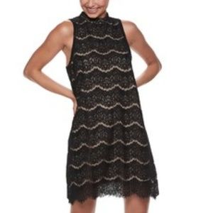 Love, Fire Lace Mockneck Shift Dress S